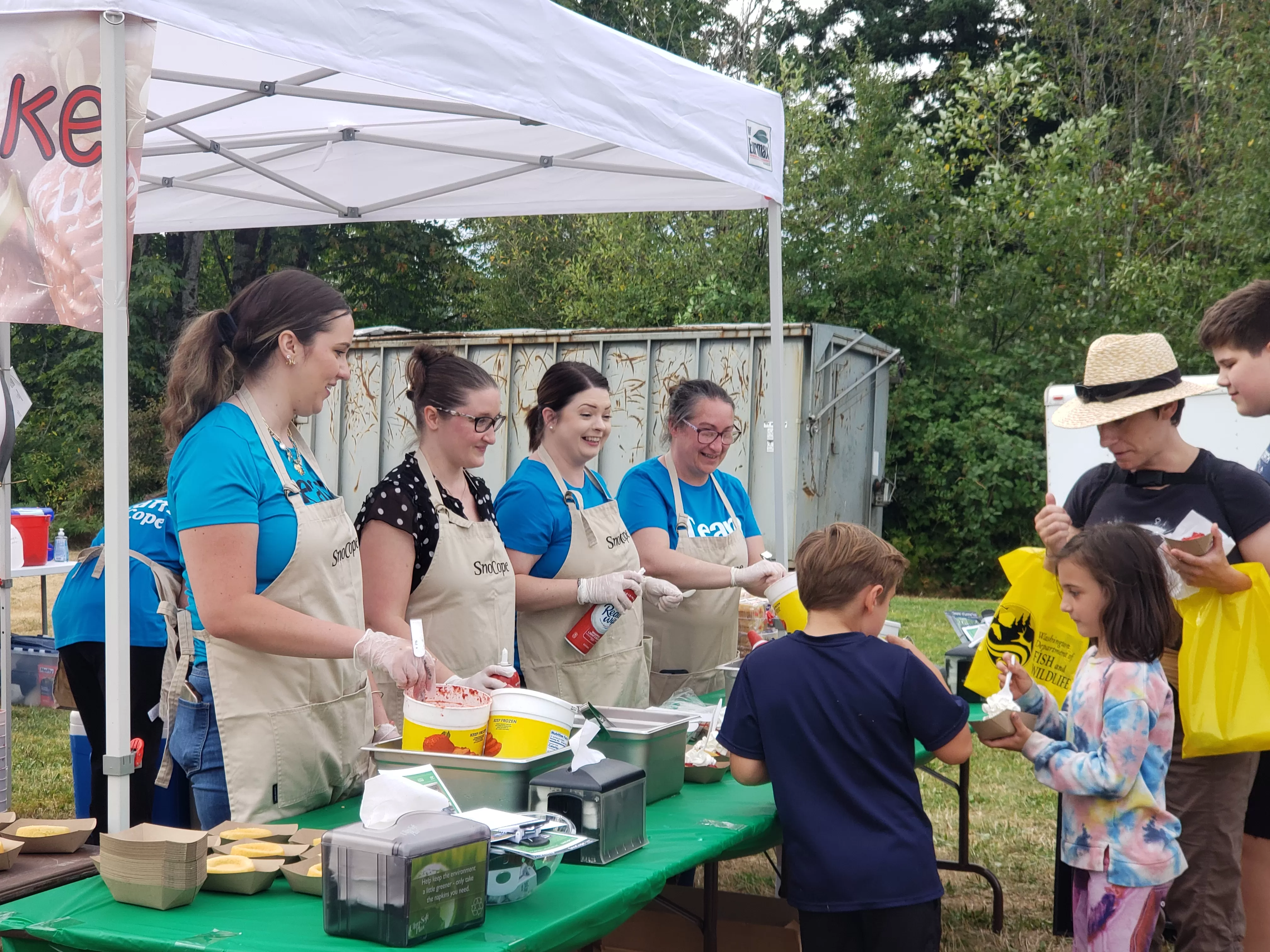 team snocope serves community